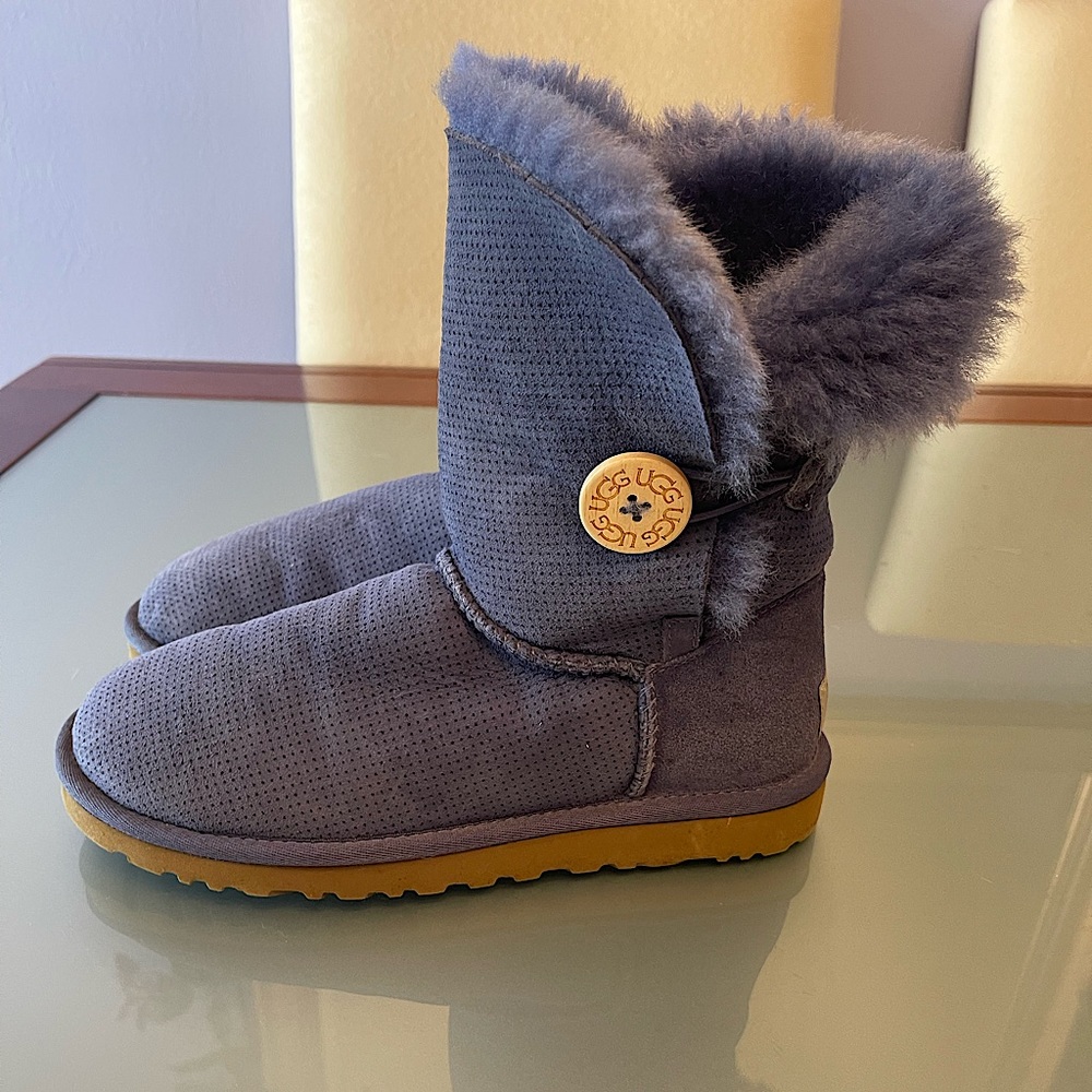 UGG Short Bailey Button Boots